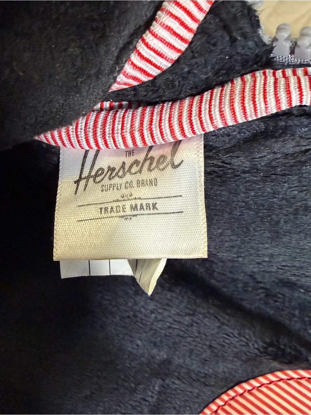 Herschel Grey Red Stripe Padded Zippered Laptop Tablet Sleeve Case 12